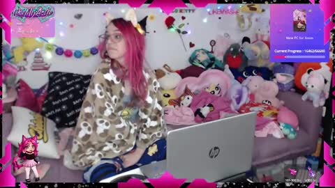 LikeMyAshe online show from 01-18-25, 06:24