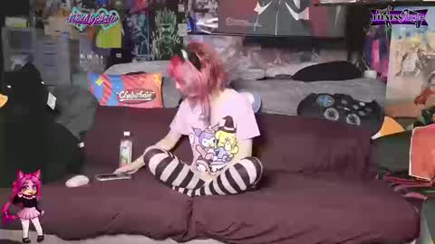 LikeMyAshe online show from 09-24-25, 05:22