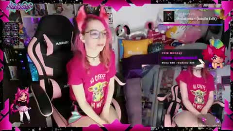 Snapshot of likemyashe chatting on 07-10-26, 06:28 LikeMyAshe online show from 07-10-26, 06:28