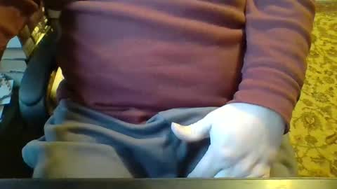 Snapshot of likestobewatchedm chatting on 01-16-26, 12:31 N online show from 01-16-26, 12:31