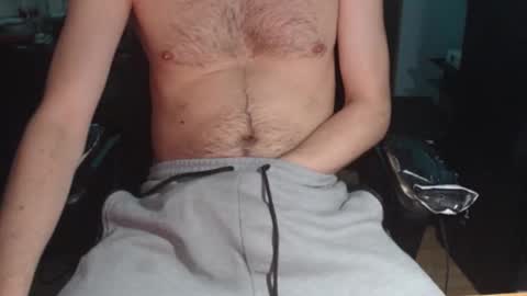 Snapshot of likethebonobo chatting on 10-09-25, 08:07 likethebonobo online show from 10-09-25, 08:07