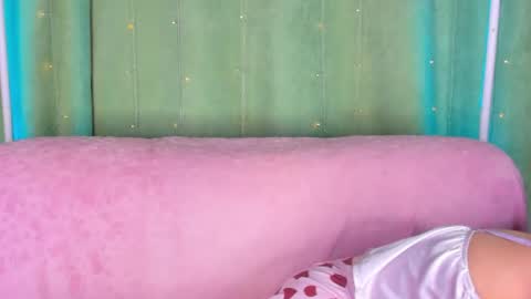 Snapshot of likilip chatting on 06-01-26, 01:07 likilip online show from 06-01-26, 01:07