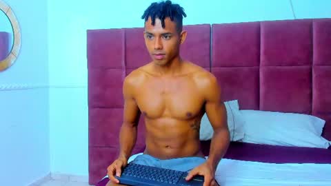 Snapshot of lil___king chatting on 07-18-26, 01:37 Lil KIng online show from 07-18-26, 01:37