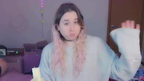 Snapshot of lil_alison_heart chatting on 12-20-24, 02:38 Lil Alison Heart online show from 12-20-24, 02:38