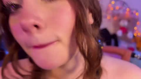 Snapshot of lil_belaa chatting on 05-16-26, 12:37 Lil belaa online show from 05-16-26, 12:37