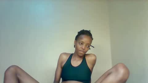 Lil miss online show from 11-06-25, 01:17