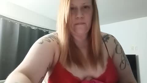 lil_nelli8 online show from 04-26-26, 07:39