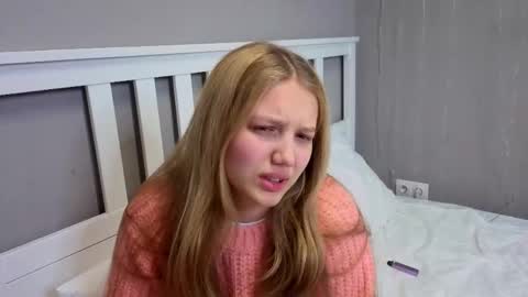 Emma online show from 03-10-26, 11:37