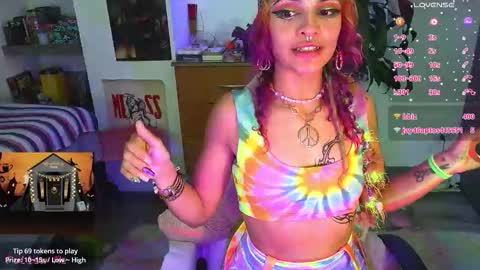 Snapshot of lila_bratz chatting on 10-28-25, 12:47 Lila online show from 10-28-25, 12:47
