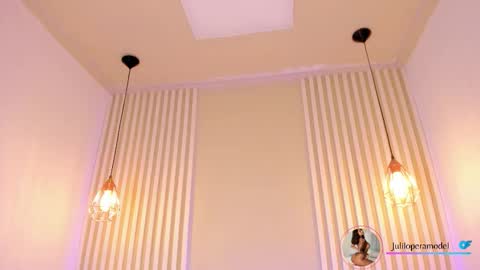 L I L A   online show from 11-12-25, 03:40