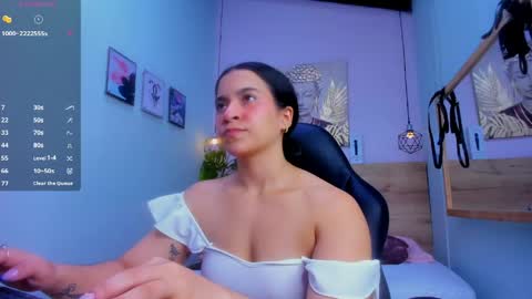 Snapshot of lila_foox chatting on 04-29-26, 06:25 LILA online show from 04-29-26, 06:25