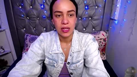 Snapshot of lila_gummy_ chatting on 01-24-25, 08:54 online show from 01-24-25, 08:54