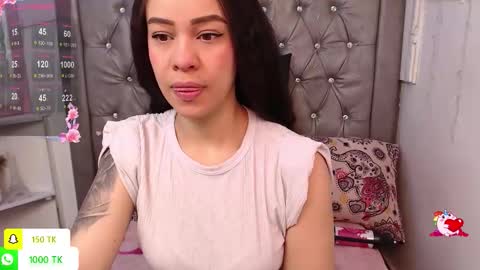 Snapshot of lila_gummy_ chatting on 11-05-25, 02:17 online show from 11-05-25, 02:17