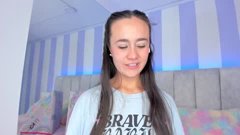 Lila  online show from 01-25-25, 04:24