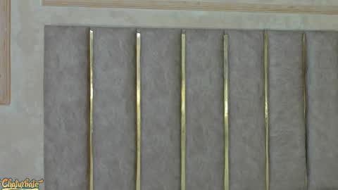 lila bailey  online show from 10-28-25, 07:49