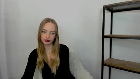 Snapshot of liladesire chatting on 12-05-24, 06:44 LiliaDesire online show from 12-05-24, 06:44