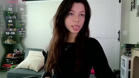Snapshot of lilbbyily1 chatting on 05-18-26, 02:56 Libby online show from 05-18-26, 02:56