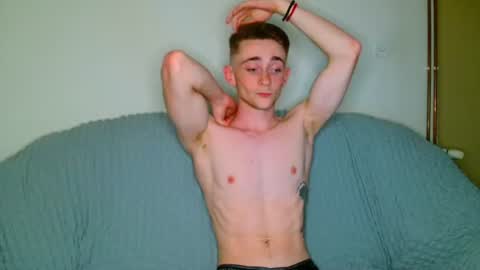 Snapshot of lilbearxxxx chatting on 08-04-26, 05:37 lilbearxxxx online show from 08-04-26, 05:37