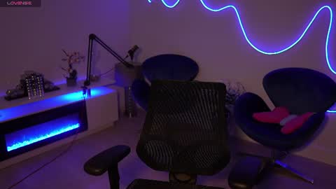 Snapshot of lilbeccaxo chatting on 06-23-26, 04:16 Rebecca online show from 06-23-26, 04:16