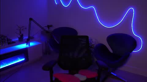 Snapshot of lilbeccaxo chatting on 06-30-26, 05:03 Rebecca online show from 06-30-26, 05:03