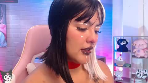 lilcandy19 online show from 05-20-26, 11:49