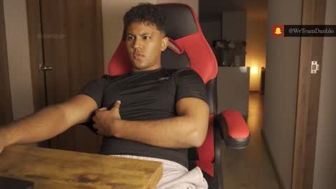 Snapshot of lildantear chatting on 11-29-25, 05:21 Dante online show from 11-29-25, 05:21