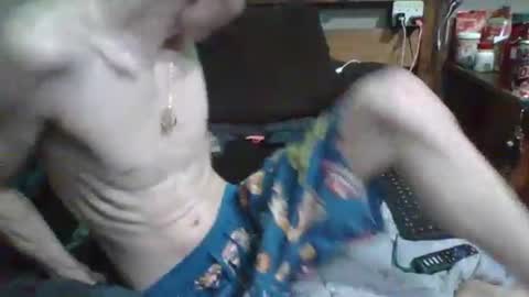 Snapshot of lildman420 chatting on 04-28-26, 03:33 lildman420 online show from 04-28-26, 03:33