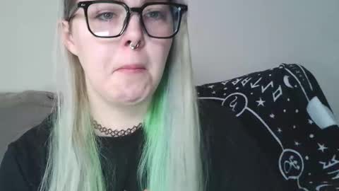 emily ryanson online show from 11-18-25, 08:35