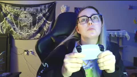 emily ryanson online show from 04-21-26, 01:42