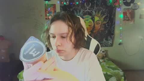 Lil online show from 12-04-25, 11:19