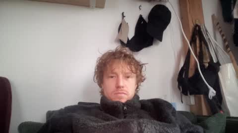 Snapshot of lilginge1 chatting on 01-16-25, 10:32 lilginge1 online show from 01-16-25, 10:32