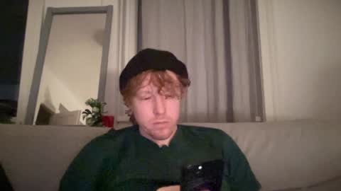 Snapshot of lilginge1 chatting on 02-02-25, 09:23 lilginge1 online show from 02-02-25, 09:23