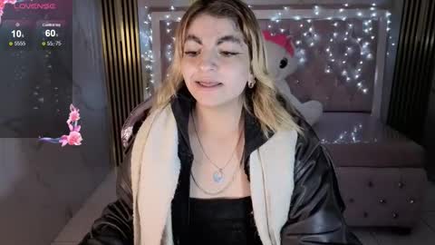 Snapshot of lili_conor_s chatting on 11-13-25, 03:16 Lili online show from 11-13-25, 03:16