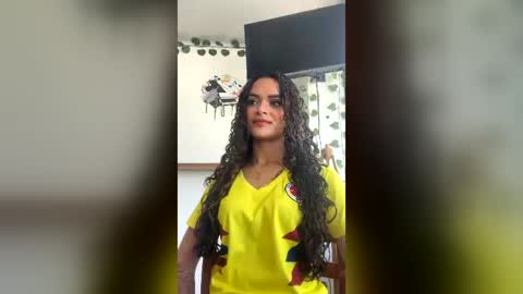 lili_evanss online show from 06-27-26, 06:02