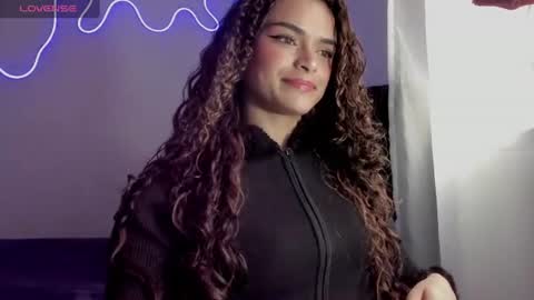 lili_evanss online show from 07-22-26, 05:38