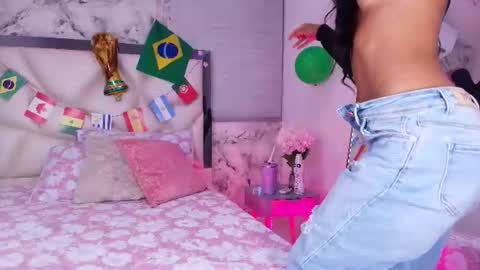 Lily online show from 06-20-26, 11:57