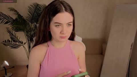 Lilia online show from 11-18-25, 05:06