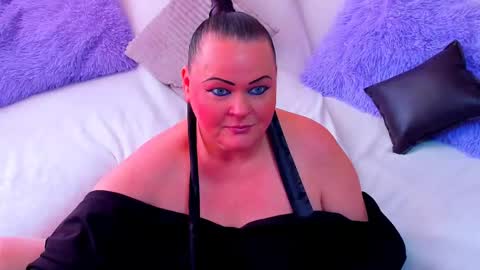 Snapshot of lilian_biegert chatting on 05-08-26, 09:36 Lili online show from 05-08-26, 09:36