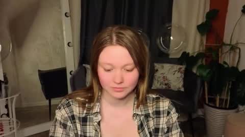 Lilian online show from 02-20-26, 02:50