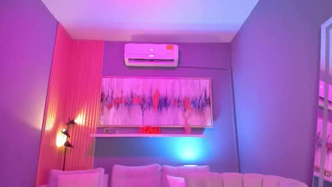 holis soy lily chang no olvides el pulgar arriba es muy importante para mi 3 independent model online show from 01-09-26, 07:37