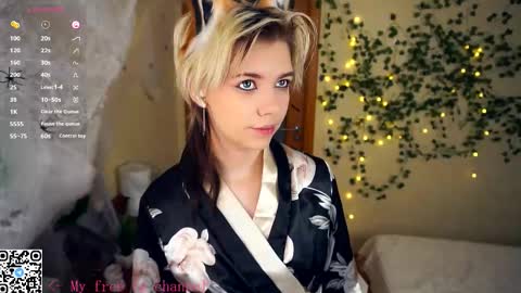 Lilian online show from 11-01-25, 06:04