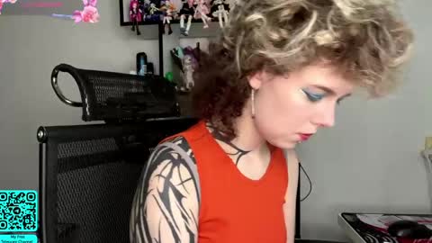 Snapshot of liliandaniels chatting on 05-27-26, 07:05 Lilian online show from 05-27-26, 07:05