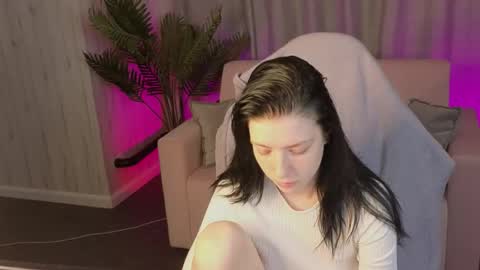 Snapshot of liliaroze chatting on 06-04-26, 03:34 liliaroze online show from 06-04-26, 03:34