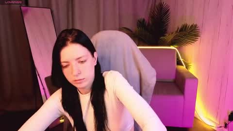 Snapshot of liliaroze chatting on 06-06-26, 03:33 liliaroze online show from 06-06-26, 03:33