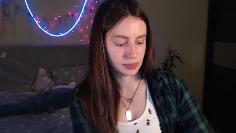 Snapshot of liliatlu chatting on 10-21-25, 11:05 Lilu online show from 10-21-25, 11:05