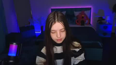 Lili Bakery online show from 03-08-25, 03:39