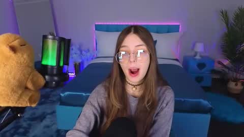 Lili Bakery online show from 10-05-25, 01:37