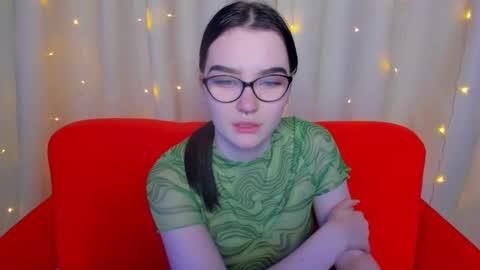 lilibethxx online show from 12-17-24, 05:07