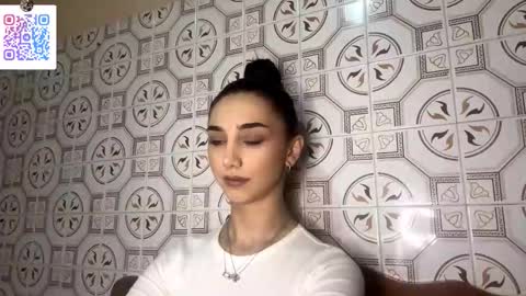 Lina online show from 12-02-25, 10:27