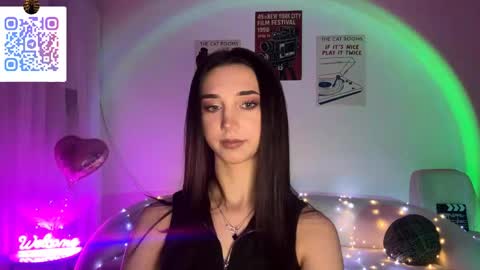 Lina online show from 04-25-26, 10:40